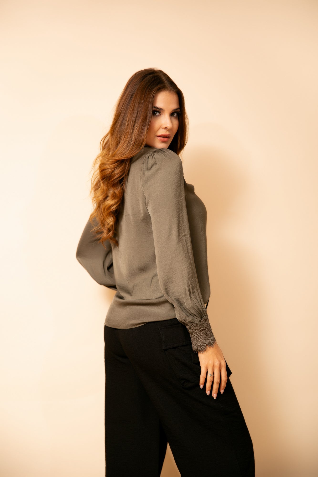 Blusa Satin Glow (2 colores)